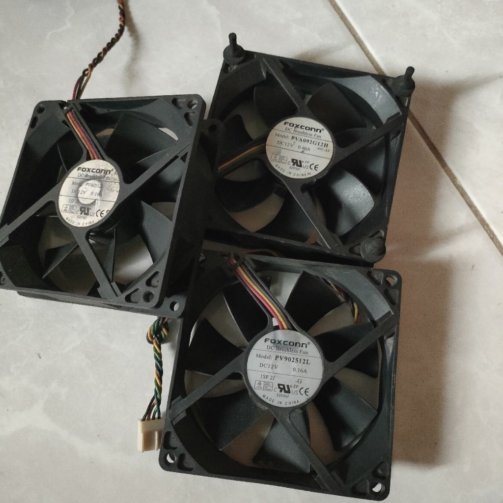 FOXCONN KIPAS, DC 12V 9X9CM 0.16-40A
