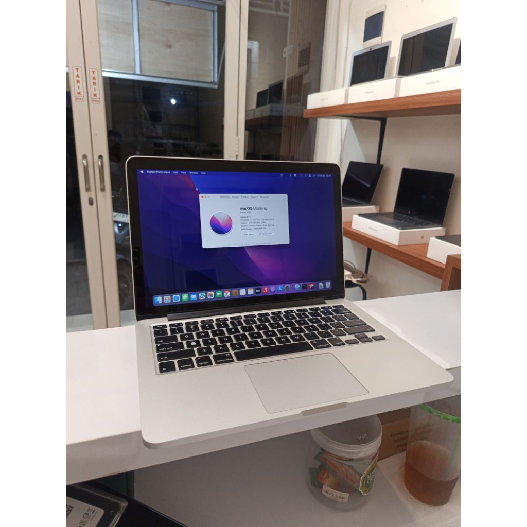 Macbook Pro 2015 13 inc 16/256 gb