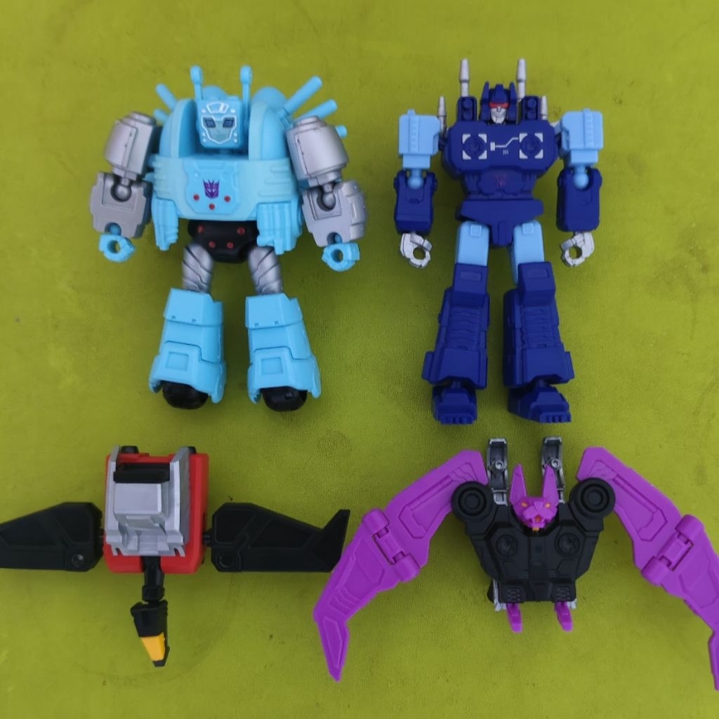 Blokees Transformers Minicon copotan dari seri Action Edition Soundwave & Tarn