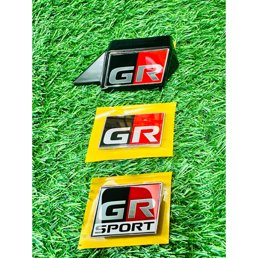 Emblem logo GR grill logo GR sport toyota bagasi original