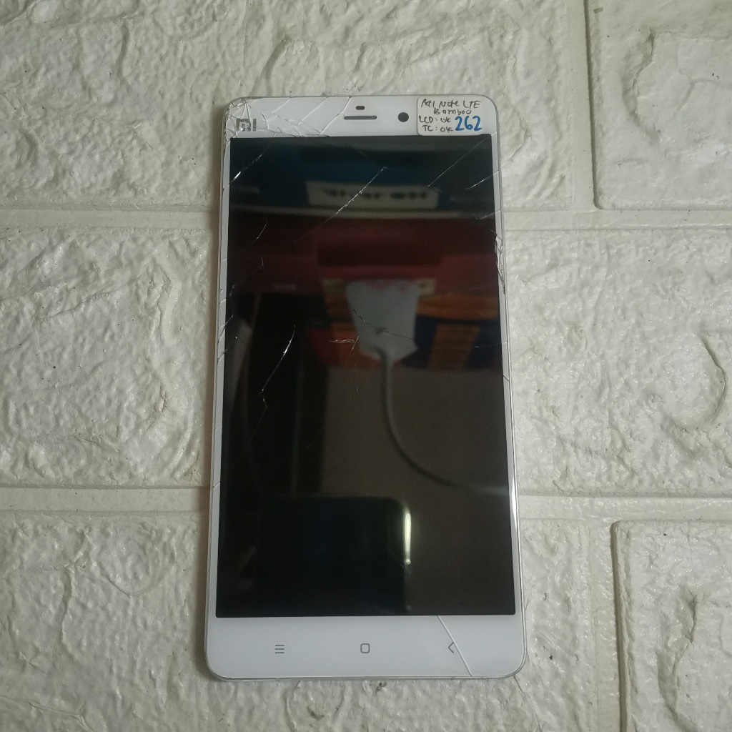 LCD Frame XiaomI Note 1 Bamboo Minus (Lihat Foto Variasi) Original Copotan