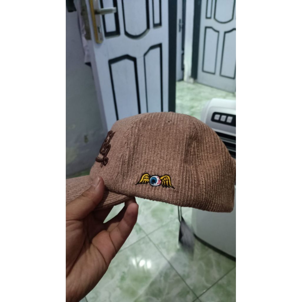 topi von dutch corduroy