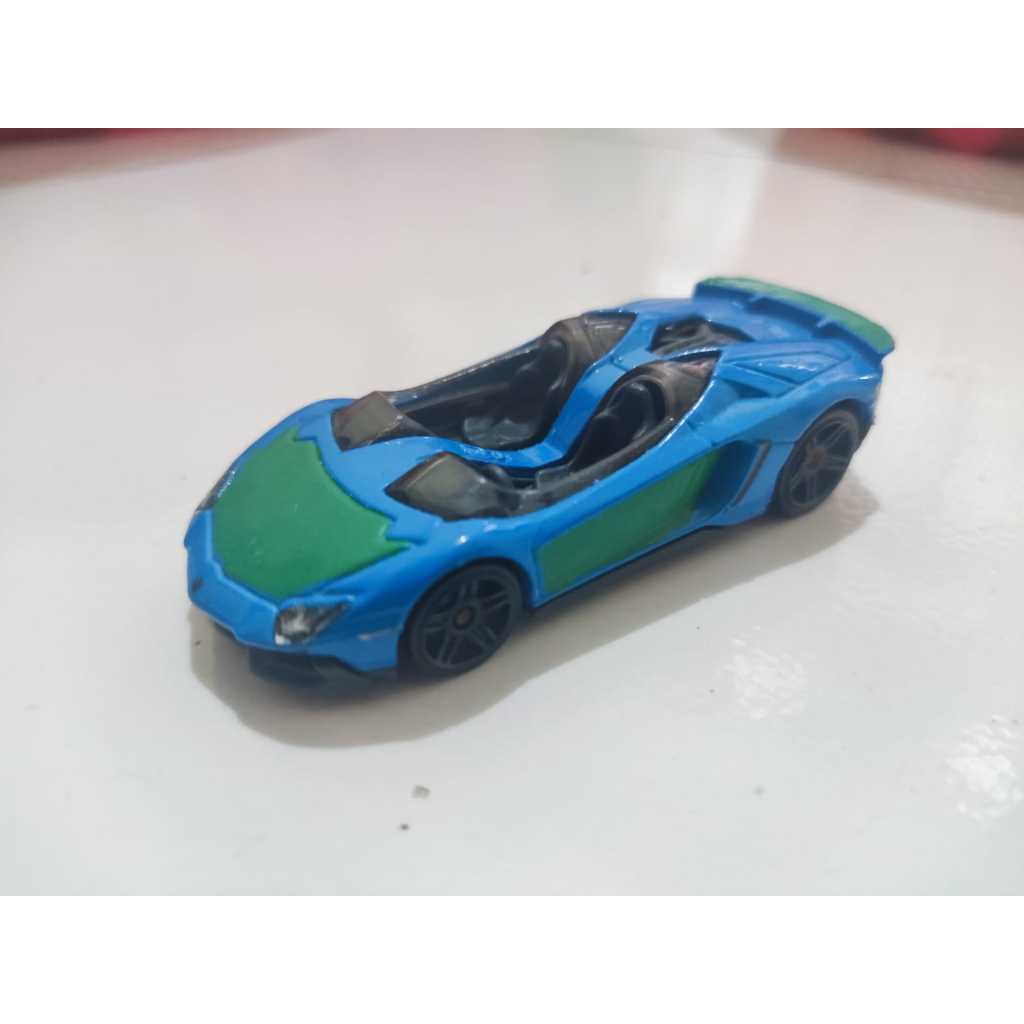 HOT WHEELS LAMBORGHINI AVENTADOR J LOOSE