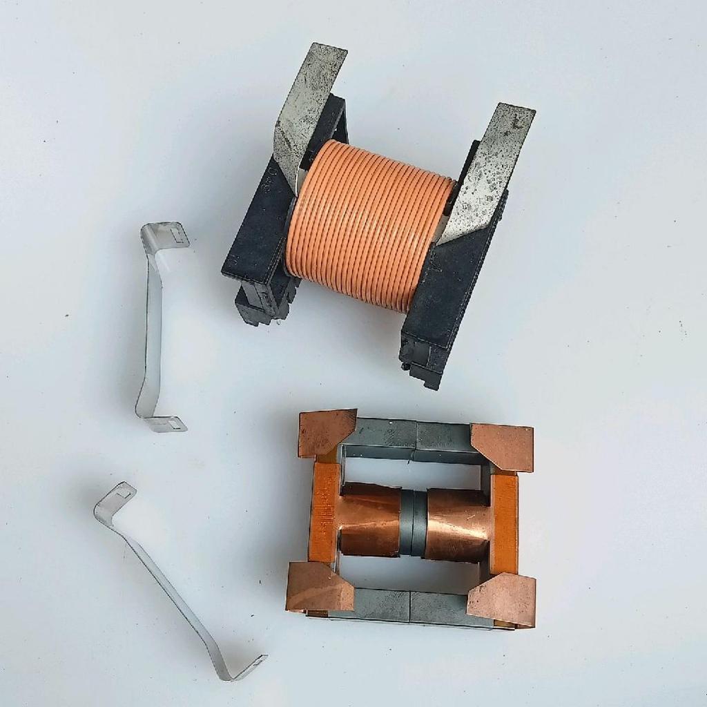 Ferrit ETD49 non gap bekas Trafo SMPS Eaton NPR48