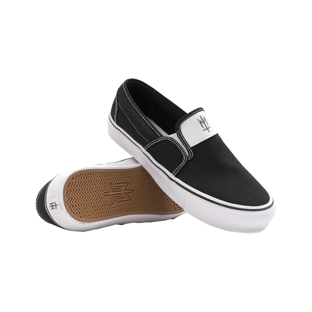 SEPATU MATERNAL DISASTER ( CRUST 2 BW )