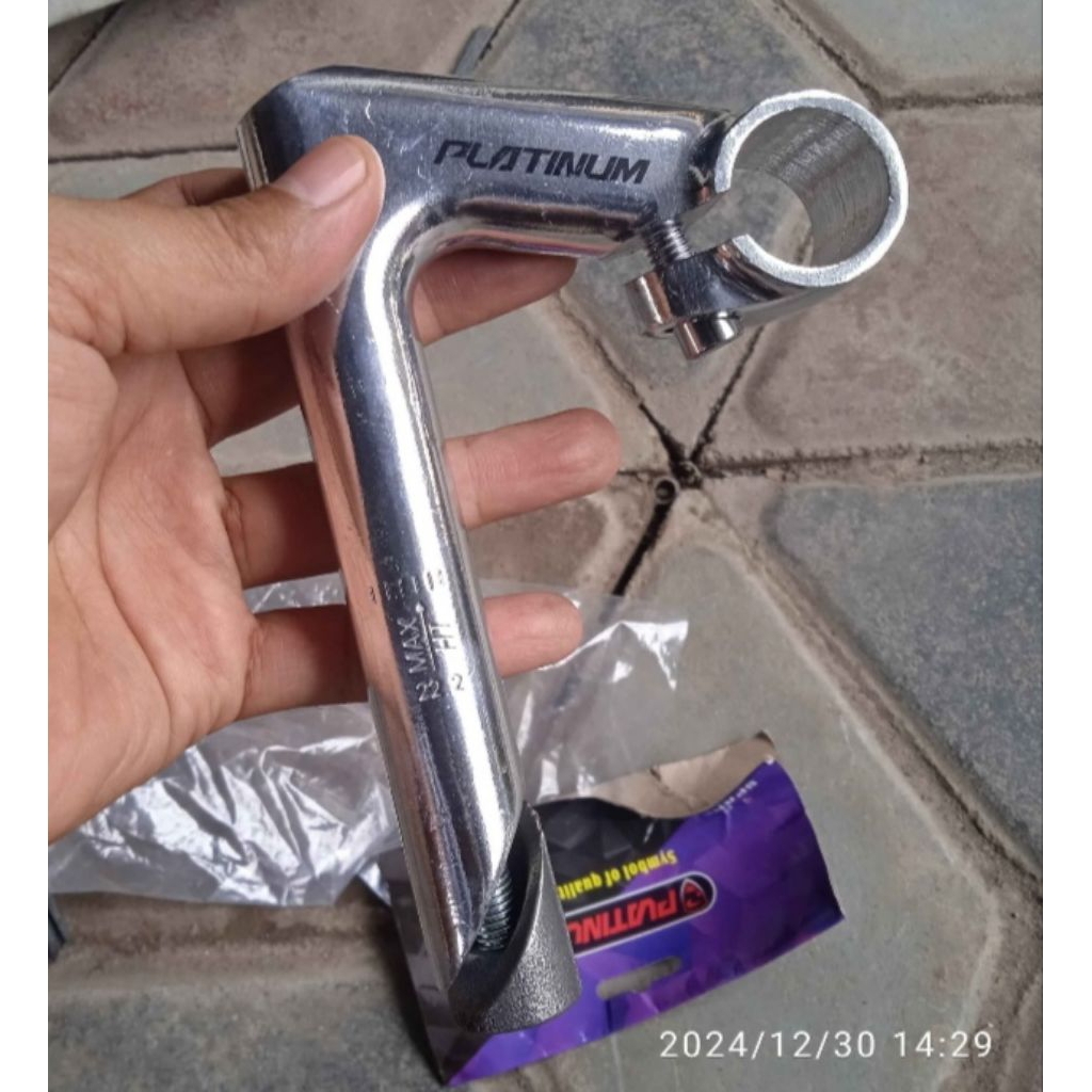 Quilstem/stem bango sepeda vintage