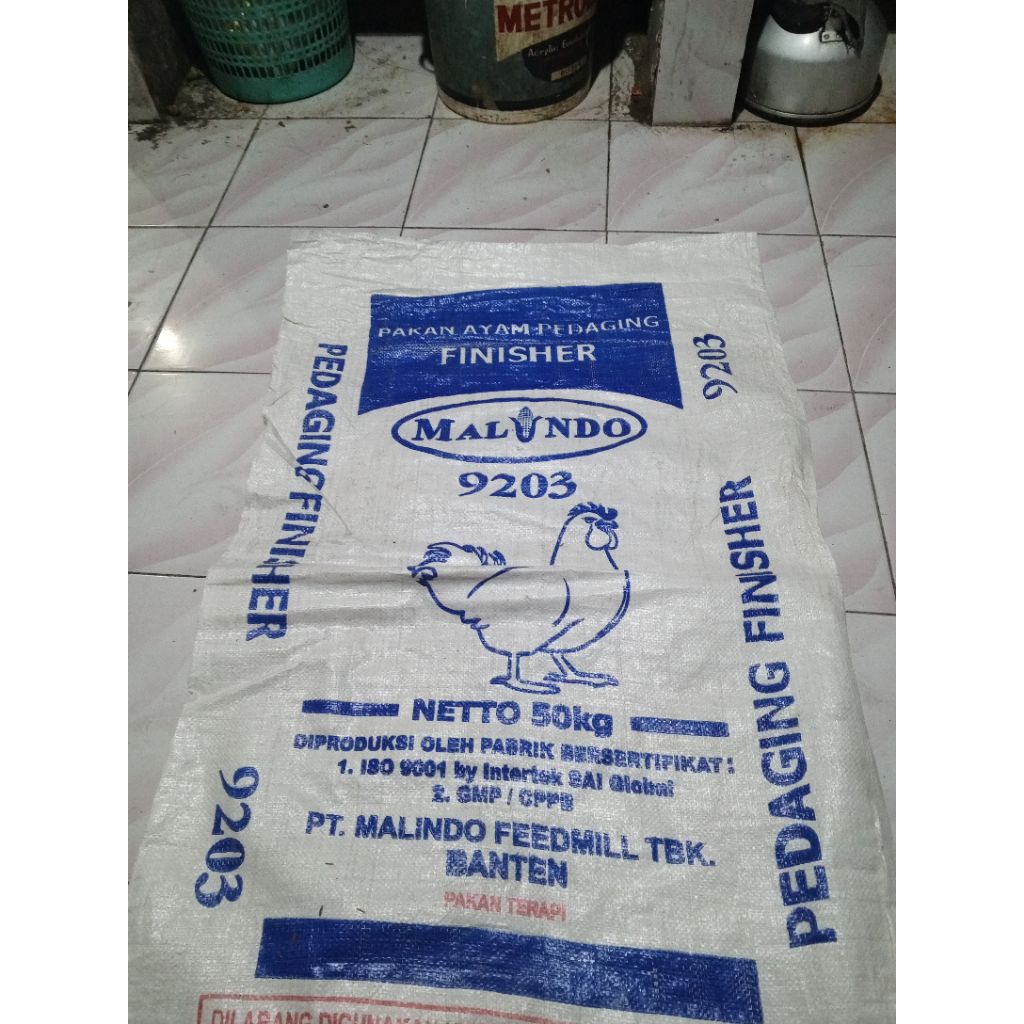 karung bekas pakan ayam 50kg