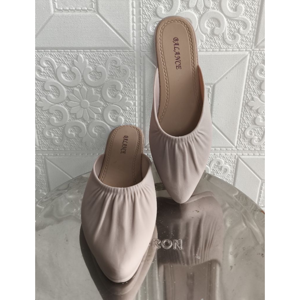 Sendal SALEE serba 10 ribu/Sepatu SALEE Serba 10 ribu