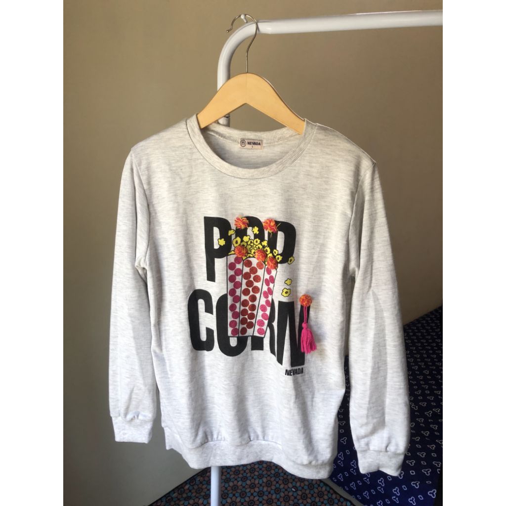 preloved nevada, preloved sweater, sweater nevada, preloved baju