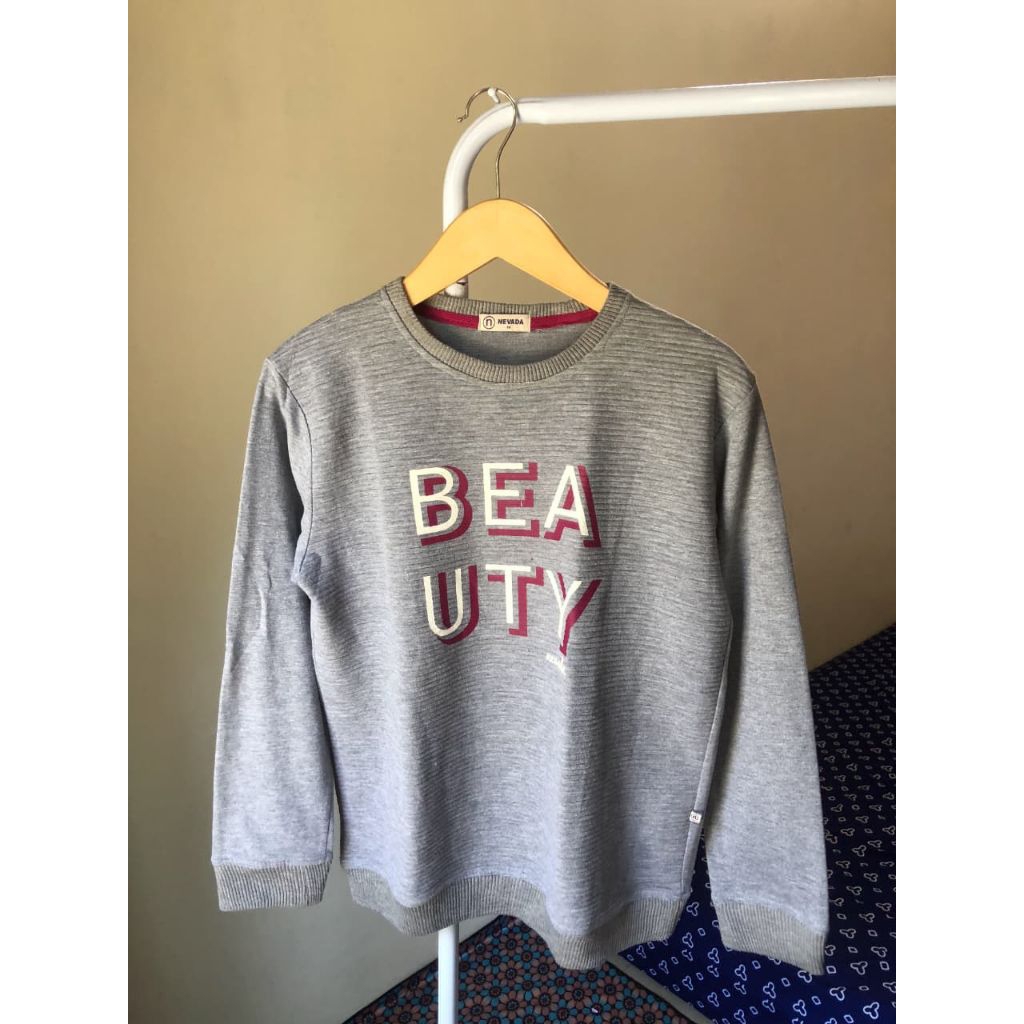 preloved nevada, preloved sweater, sweater nevada, preloved baju