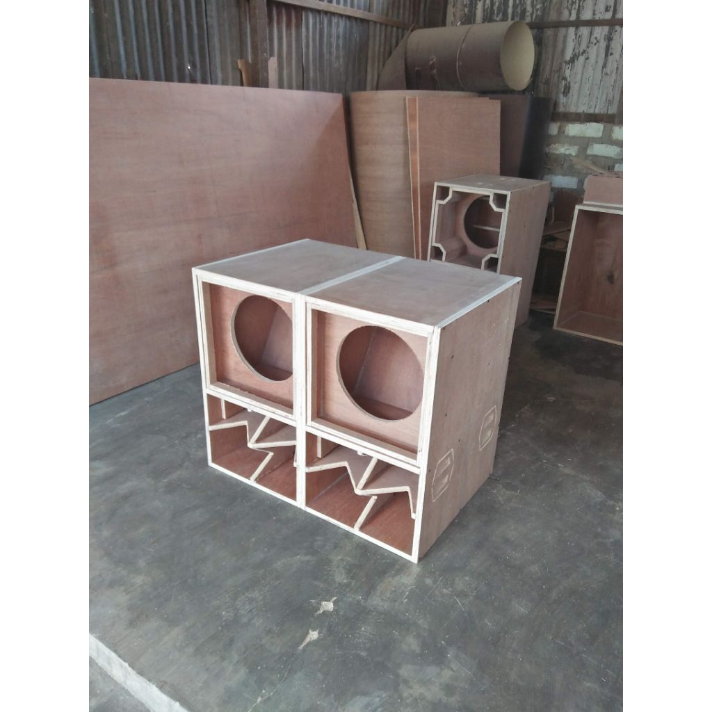 Box CBS 15 inch bahan 18mm semi meranti