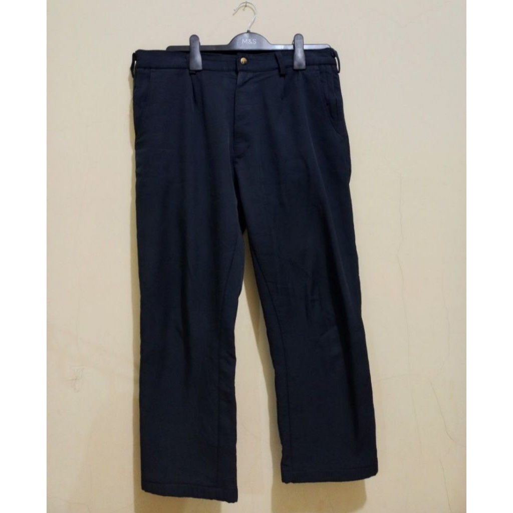 Celana gunung tebal size 36 thrift