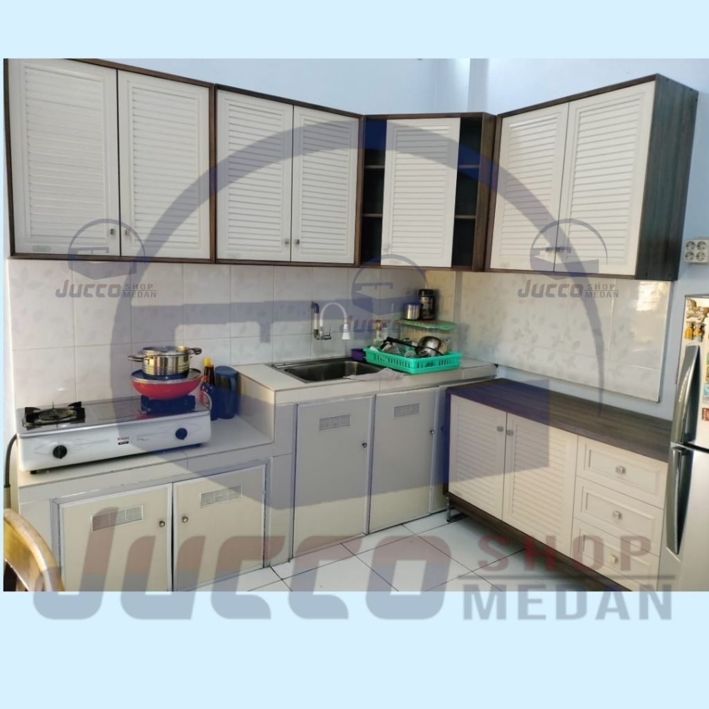 [ Golden Furniture ] Lemari Gantung 3 Pintu - Lemari Sayur - Kitchen Set Atas Gantung 3 pintu - Meda