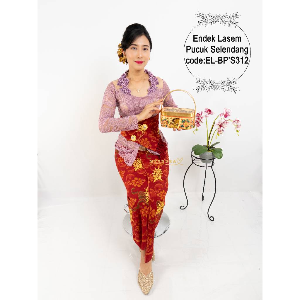 MEYNDRA BUSANA--Endek Lasem Bordir Selendang/Endek Semi Mastuli Bordir Selendang/Endek Bali Premium/