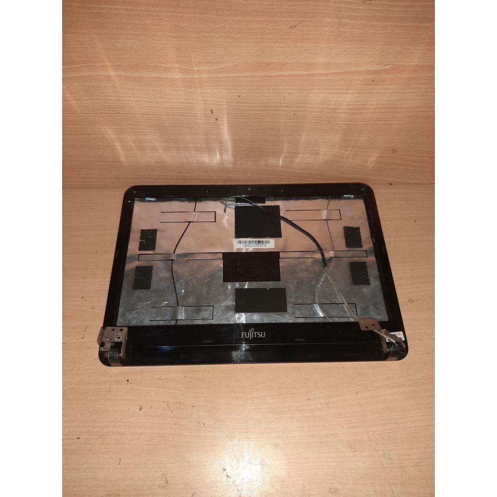 Frame LCD Laptop Fujitsu LH532