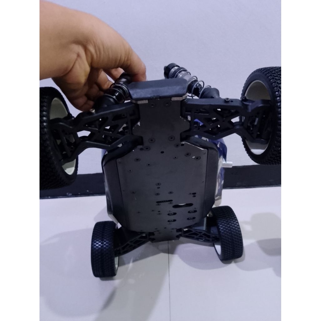 2 RC Hobao Elektrik dan Engine Hyper VS 1/8