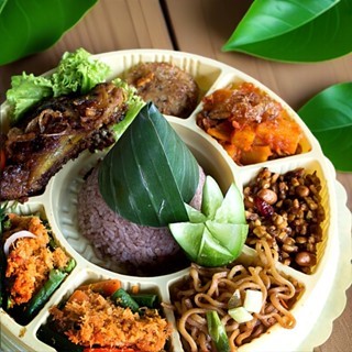 Tumpeng Mini Nasi Kuning Pilihan Paket Bervariasi