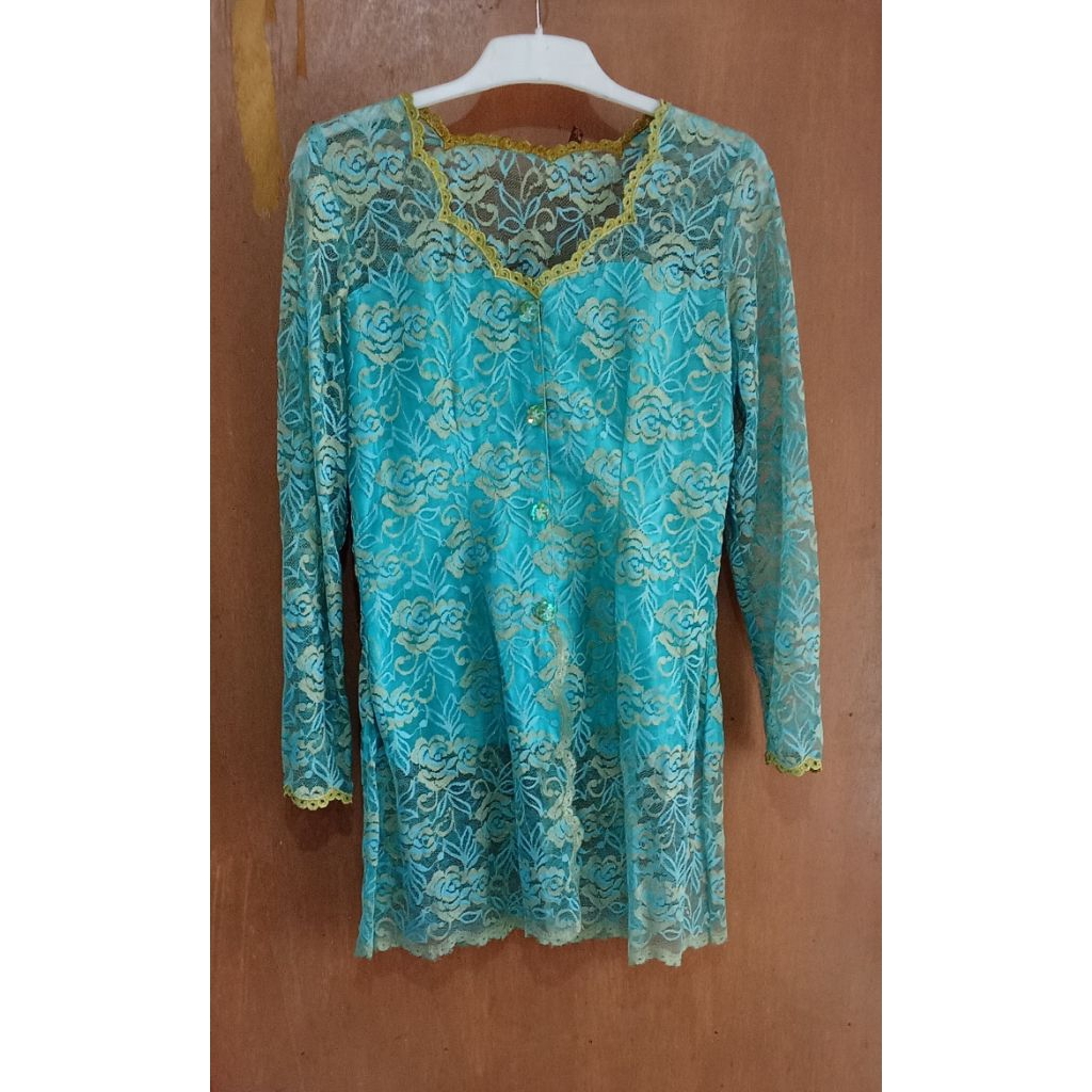 Kebaya Payet Preloved