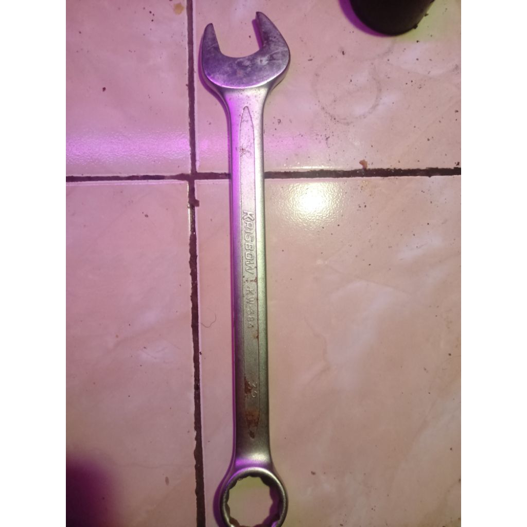 Kunci krisbow ring 32