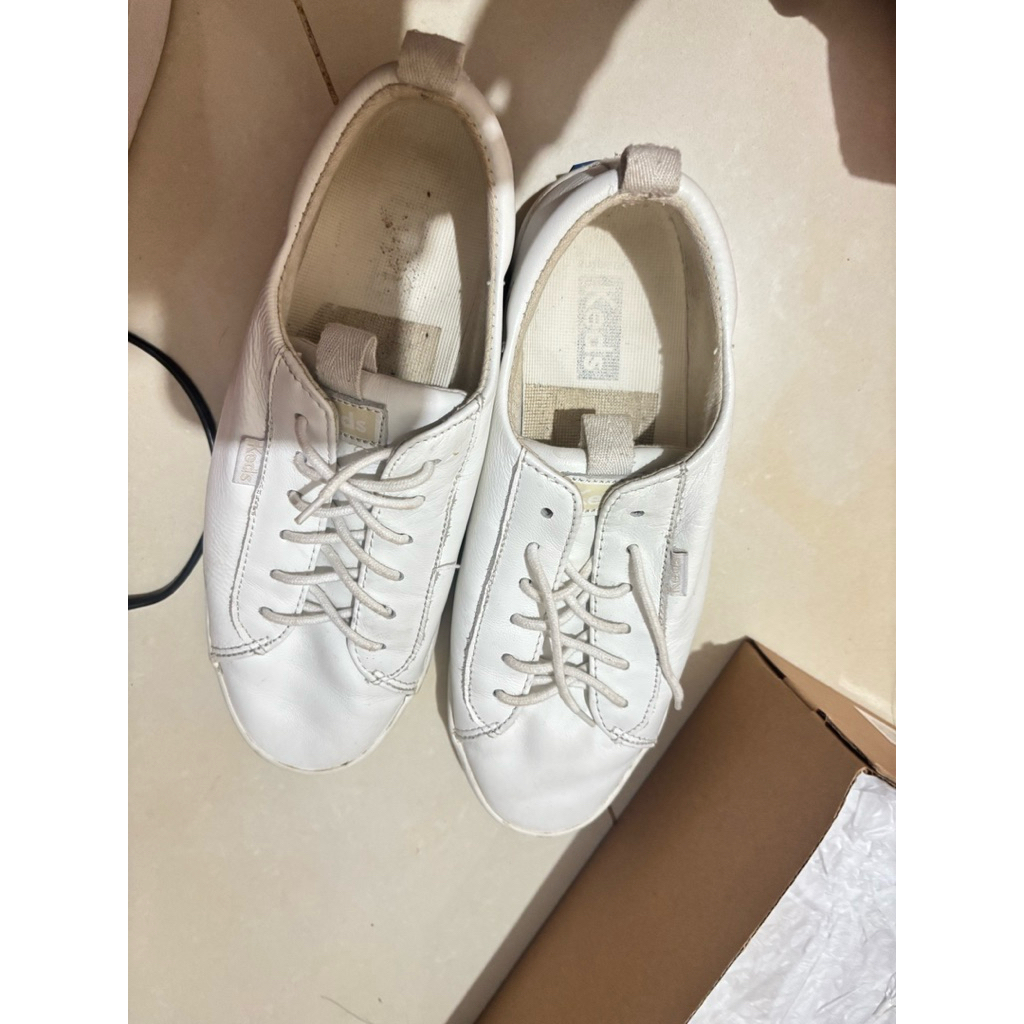keds putih 36