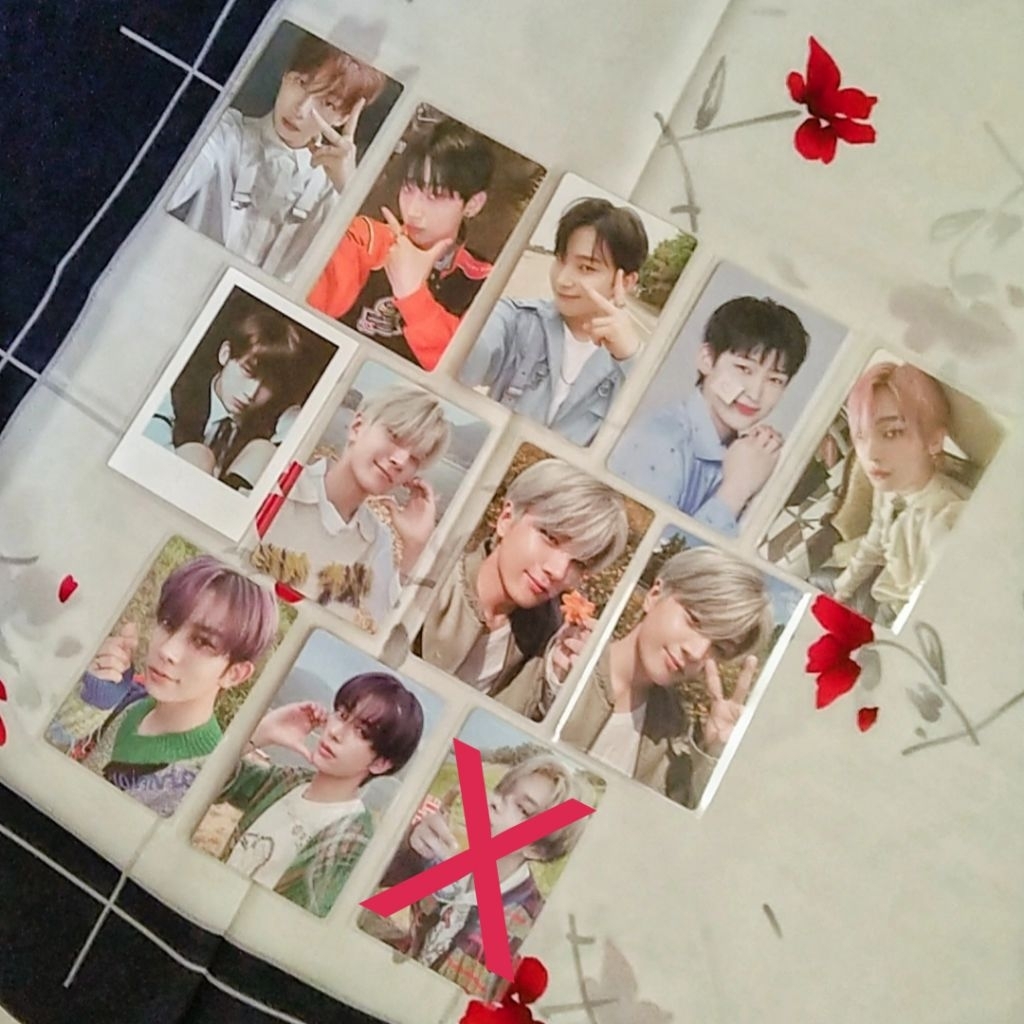 ENHYPEN official photocard.