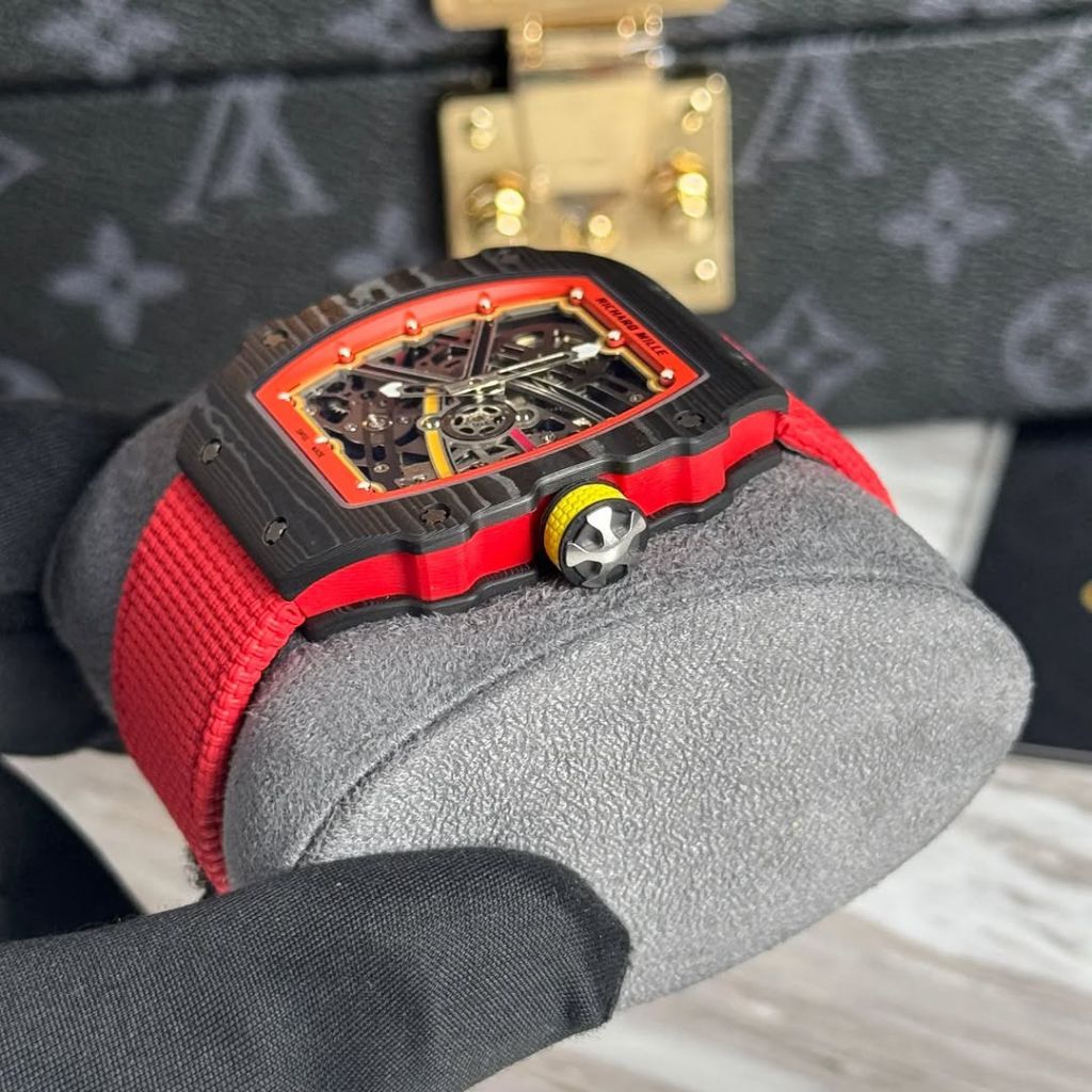 Jam Tangan Pria Skeleton Tonneau Sport Carbon – Strap Merah Automatic Style Richard Mille