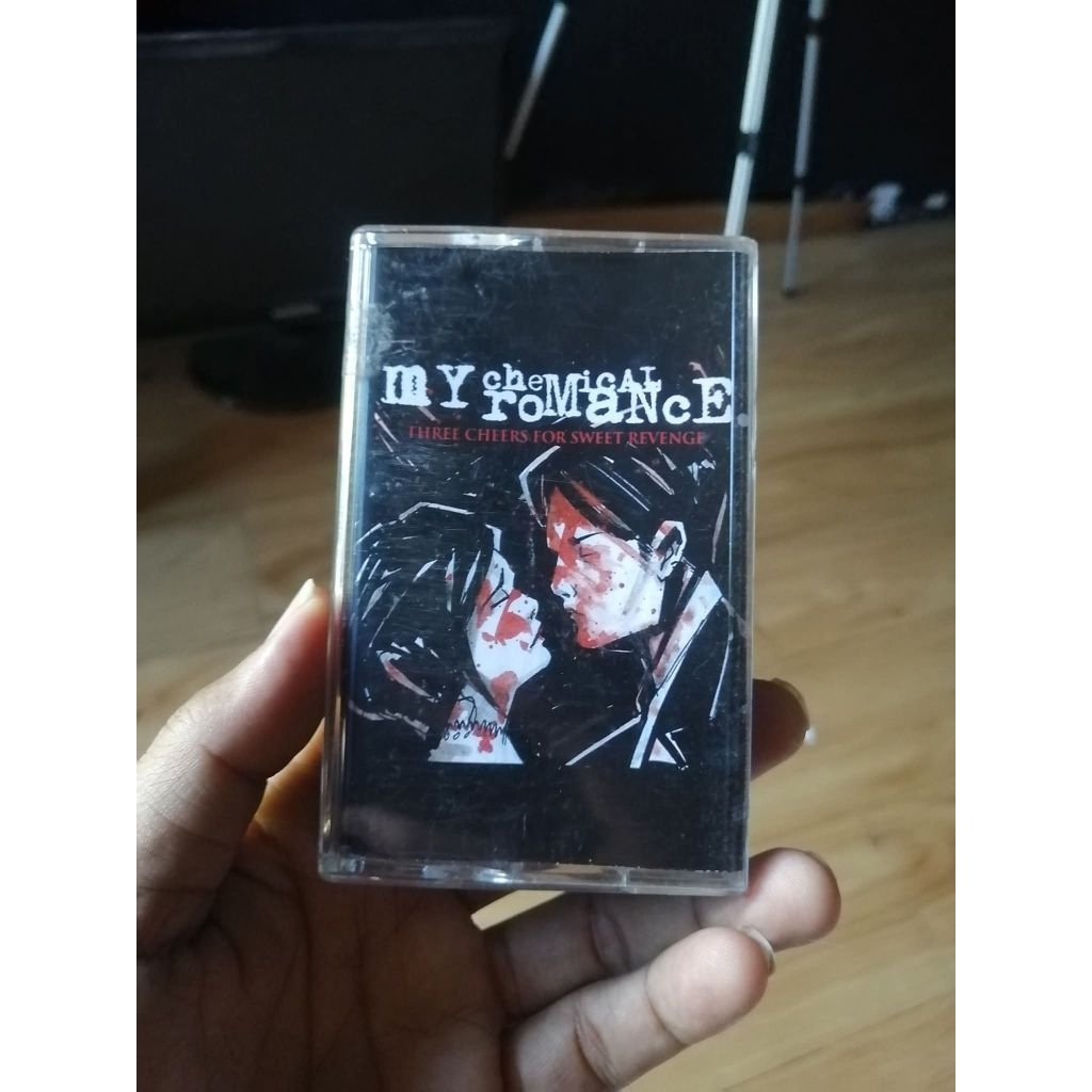 Kaset My Chemical Romance Cheers For Sweet Revenge