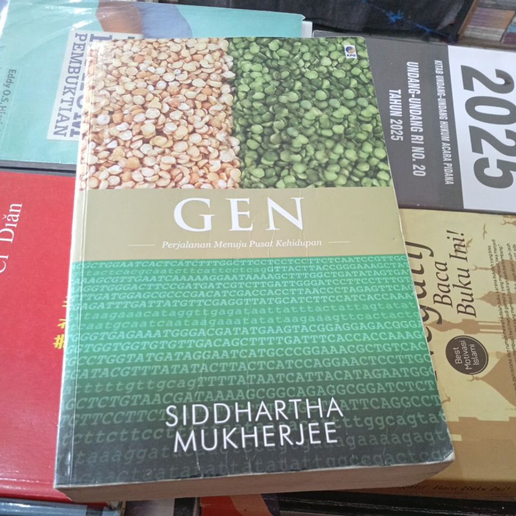 BUKU GEN PERJALANAN MENUJU PUSAT KEHIDUPAN / SIDDHARTA MUKHERJEE