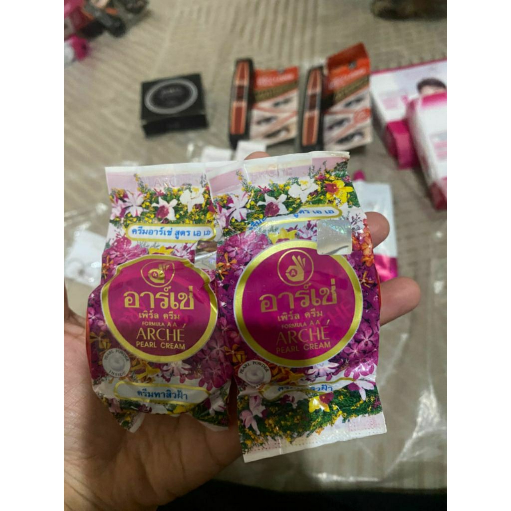 ARCHE PEARL CREAM THAILAND