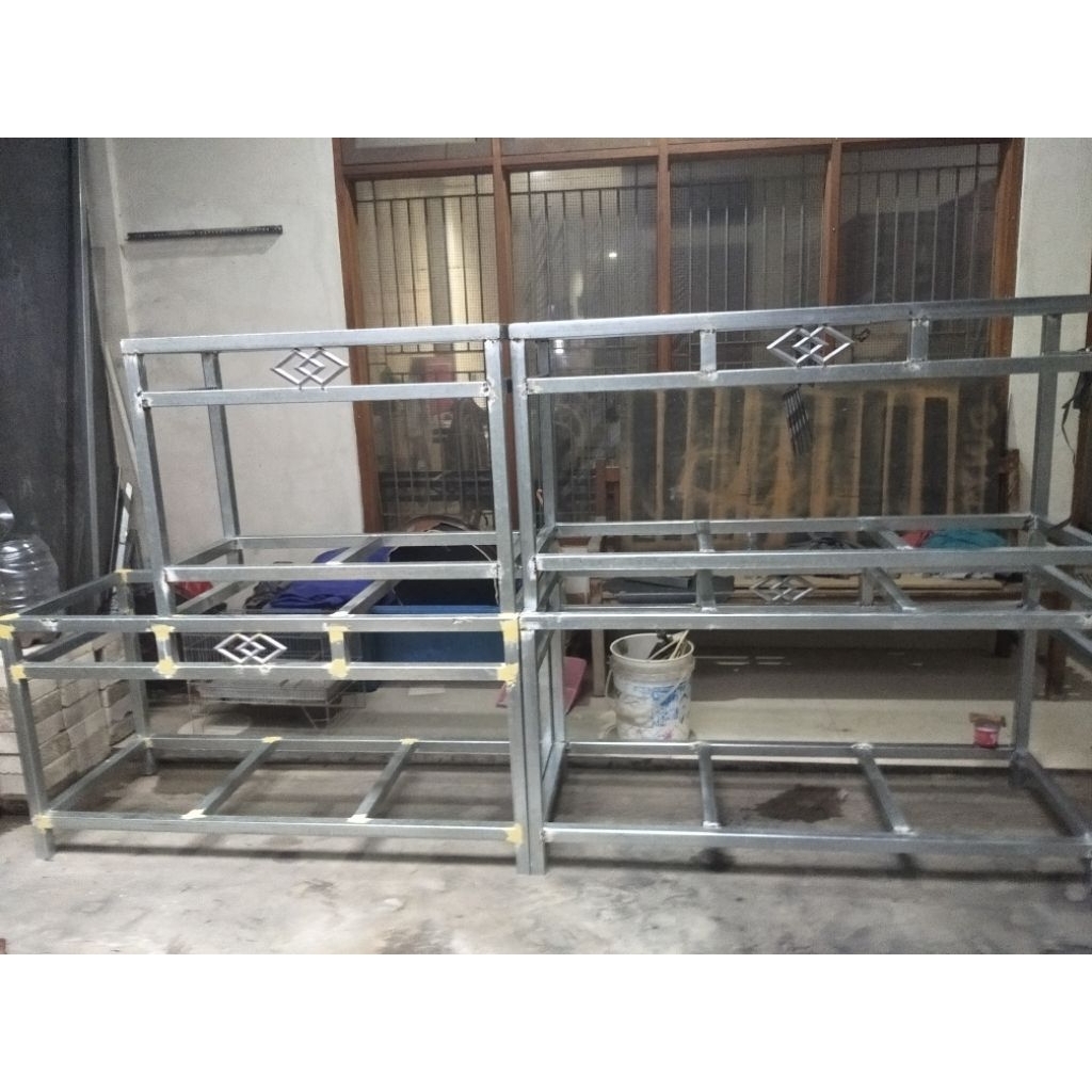Meja Akuarium besi