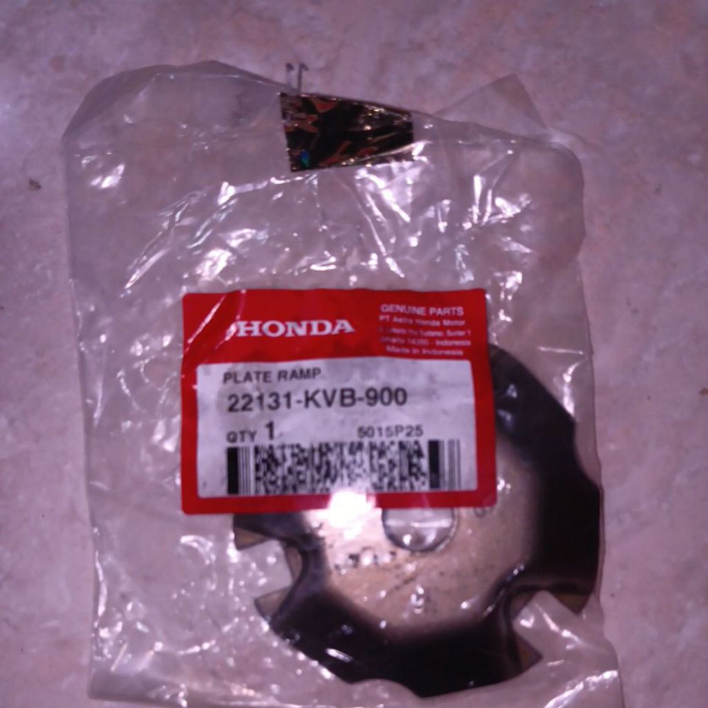 Tutup Rumah Roller KVB (22131-KVB-900)  ORIGINAL HONDA AHM