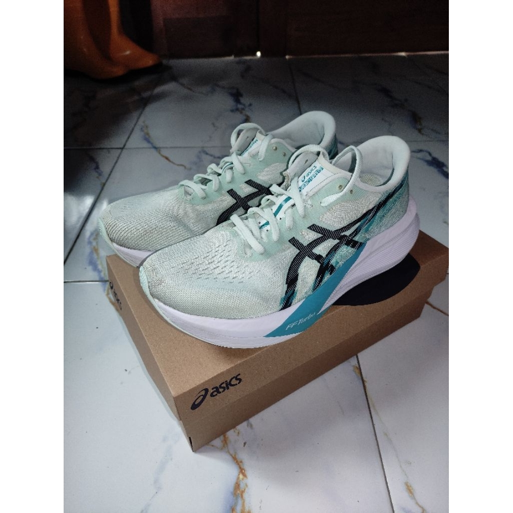 ASICS MAGIC SPEED 4