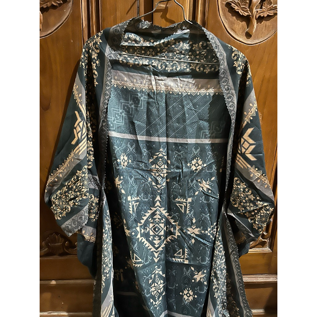 Preloved Outer Scarf