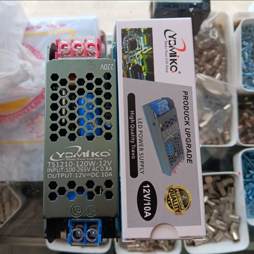 Adaptor Trafo 12V/10A YOMIKO LED power supply