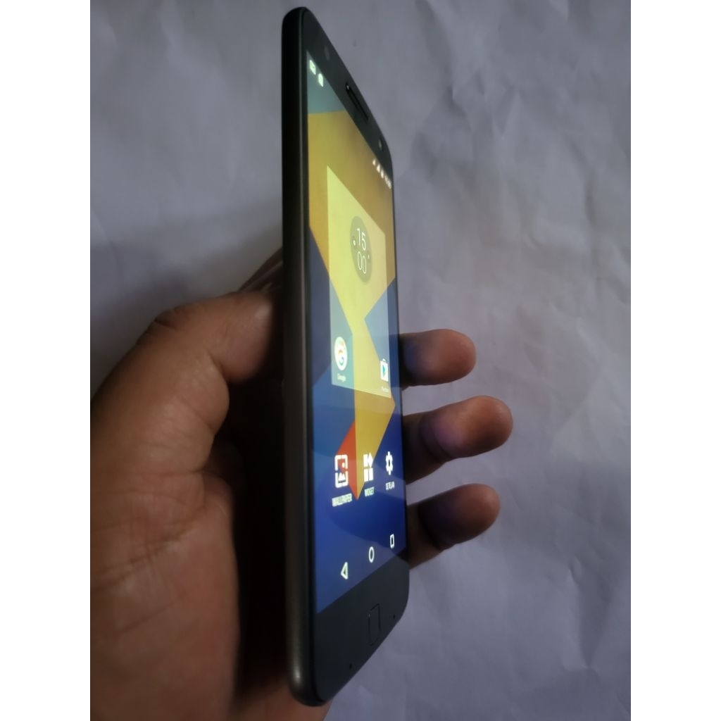 Motorola Moto Z 4/64 gb bezel grey tipis