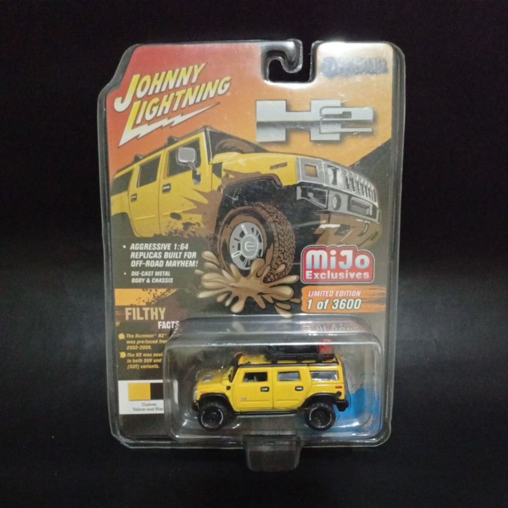 Johnny Lightning Hummer H2 Wagon yellow black