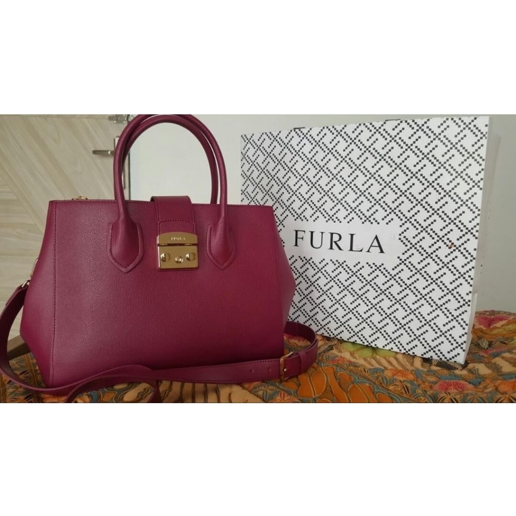 Furla Metropolis Medium Tote Bag