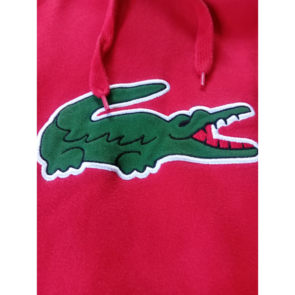 Lacoste big logo