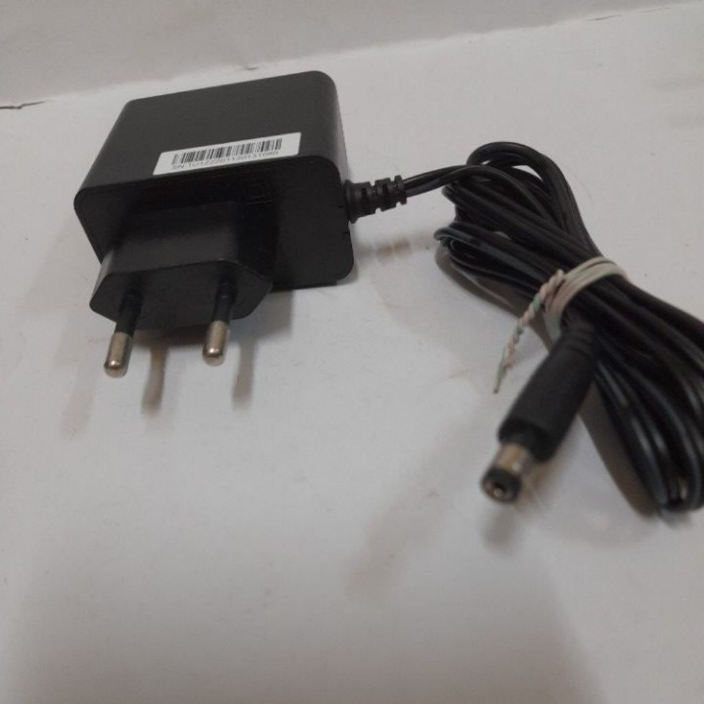 ADAPTOR  MEIC MODEL 12H-E1200100 OUTPUT 12V-1.0A-120W