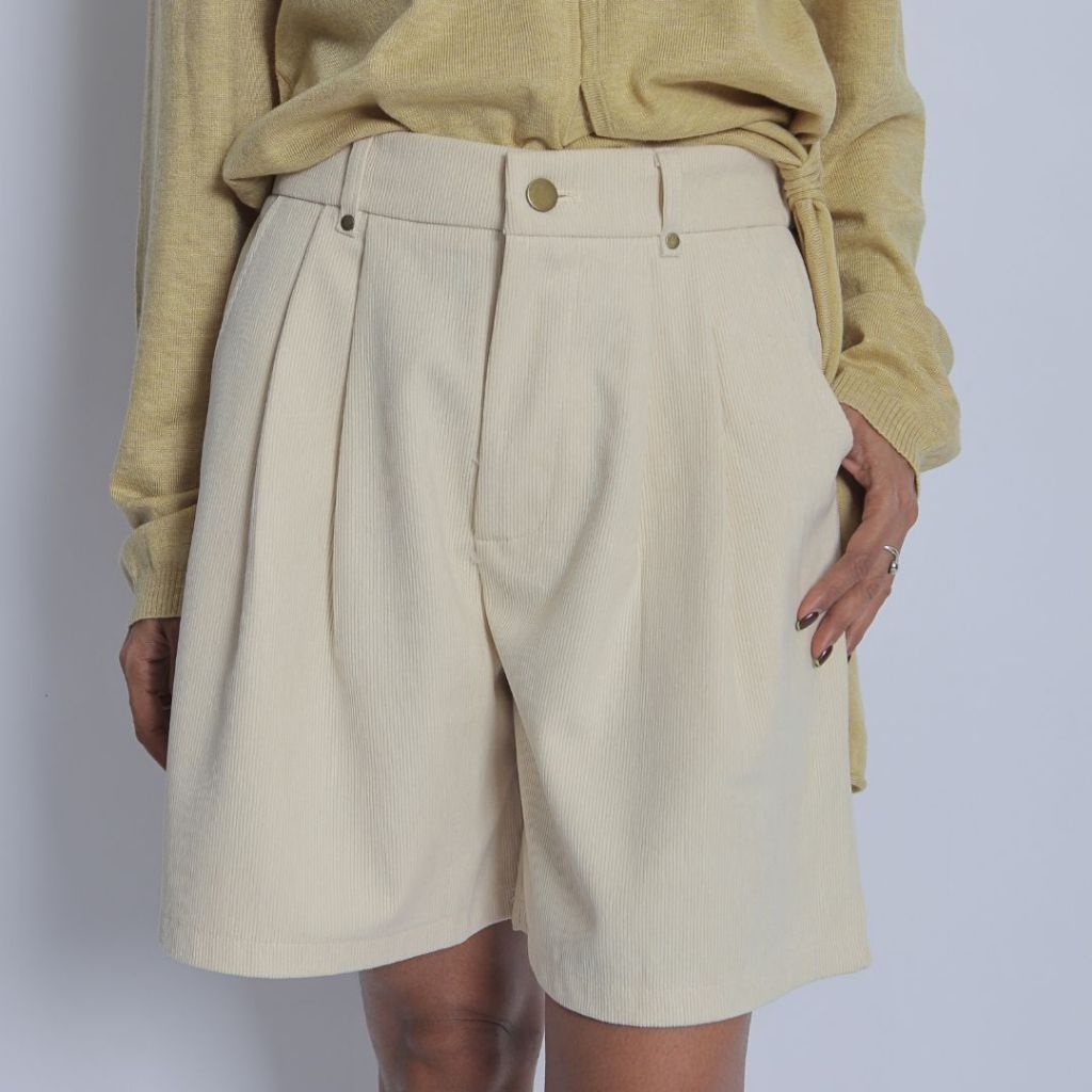 AMOURA PANTS - CELANA PENDEK WANITA BAHAN CORDUROY | BLACK / BLUE / BROWN / CREAM  | M & L