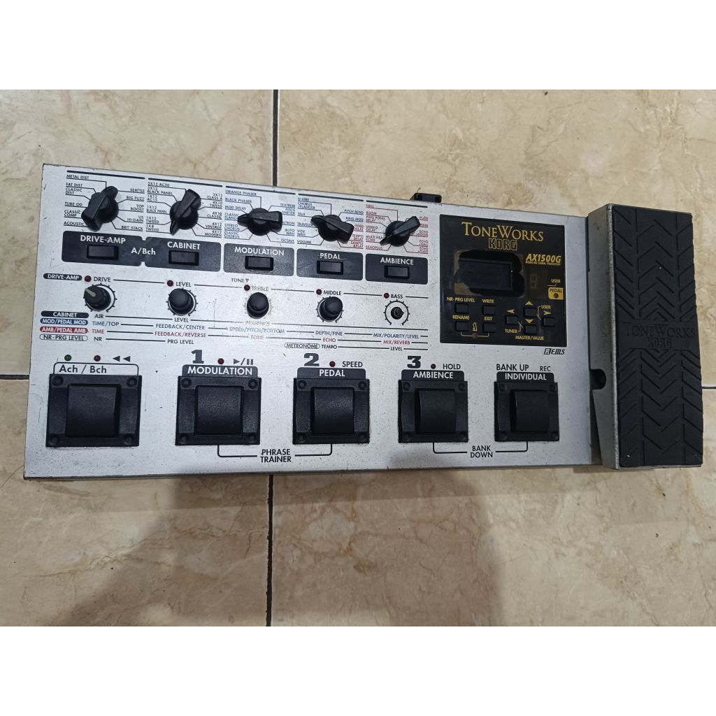 EFFEK GUITAR KORG AX 1500G