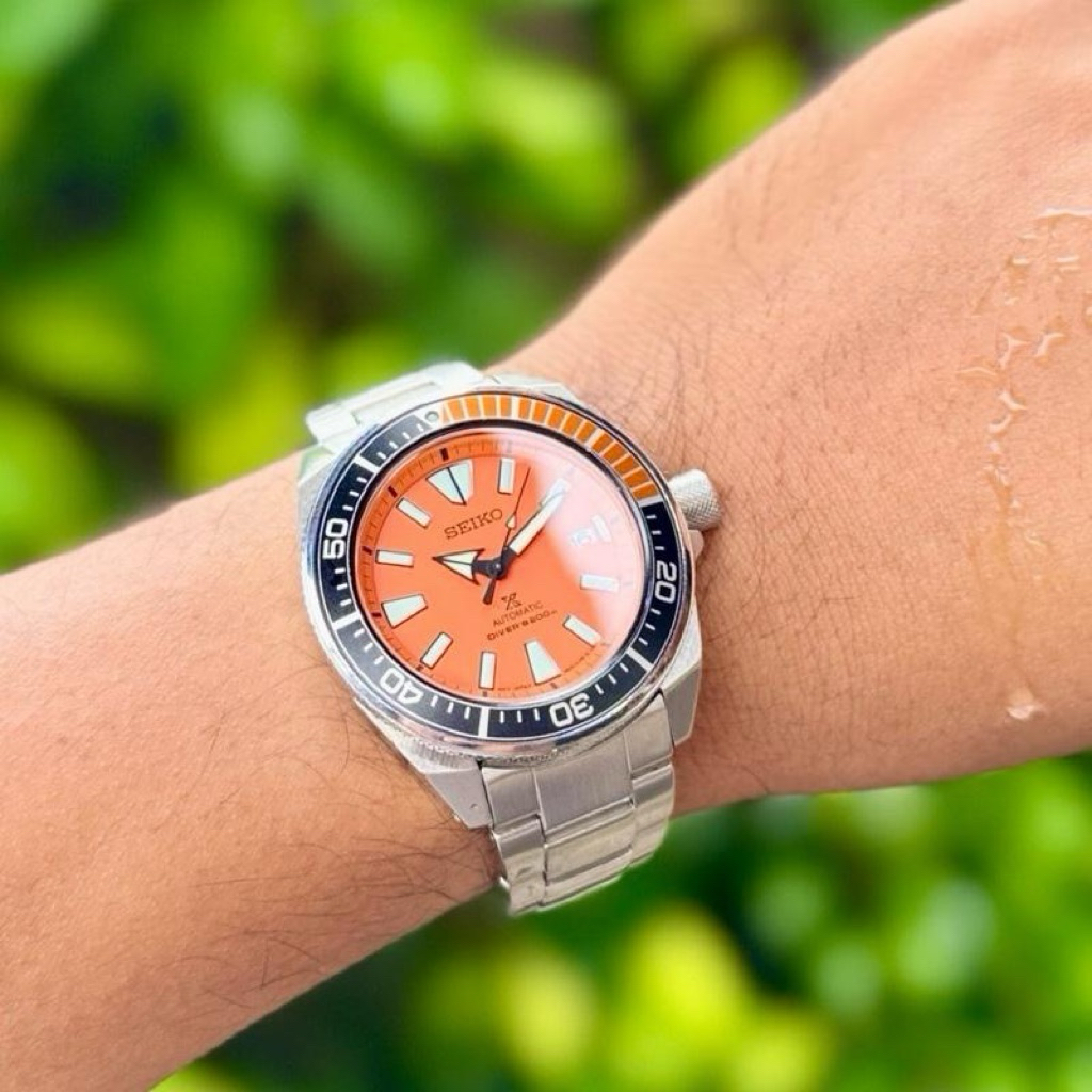 Seiko samurai orange dial SRPC07. Seiko orange samurai srpc07 watch.