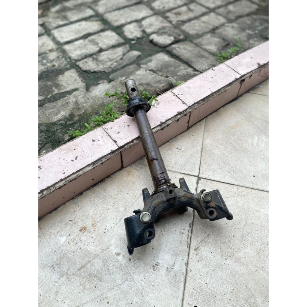 T Segitiga Segitiga T Shock Depan Honda Astrea Grand Legenda Imperessa Original