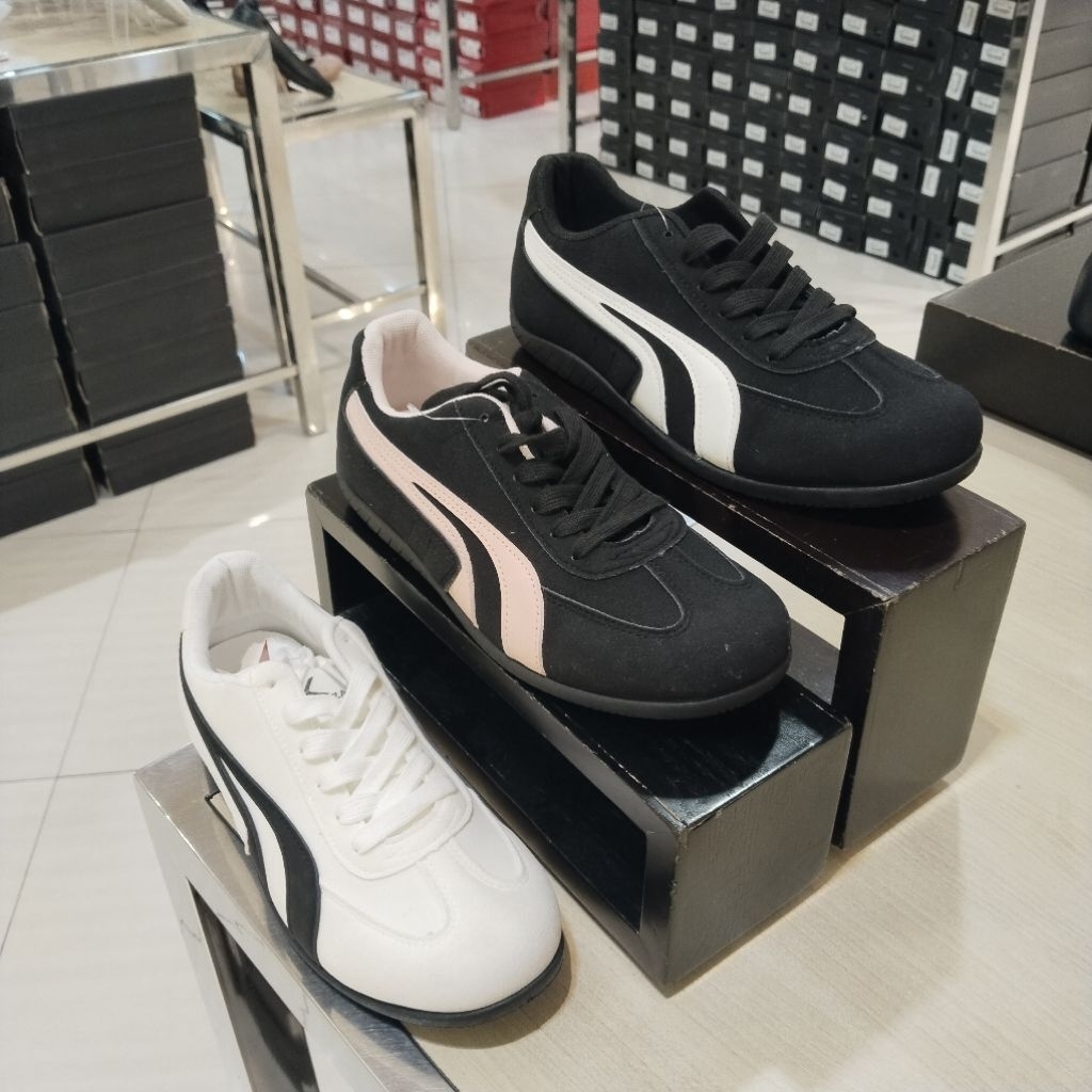 PETER KEIZA sepatu sneakers wanita ringan