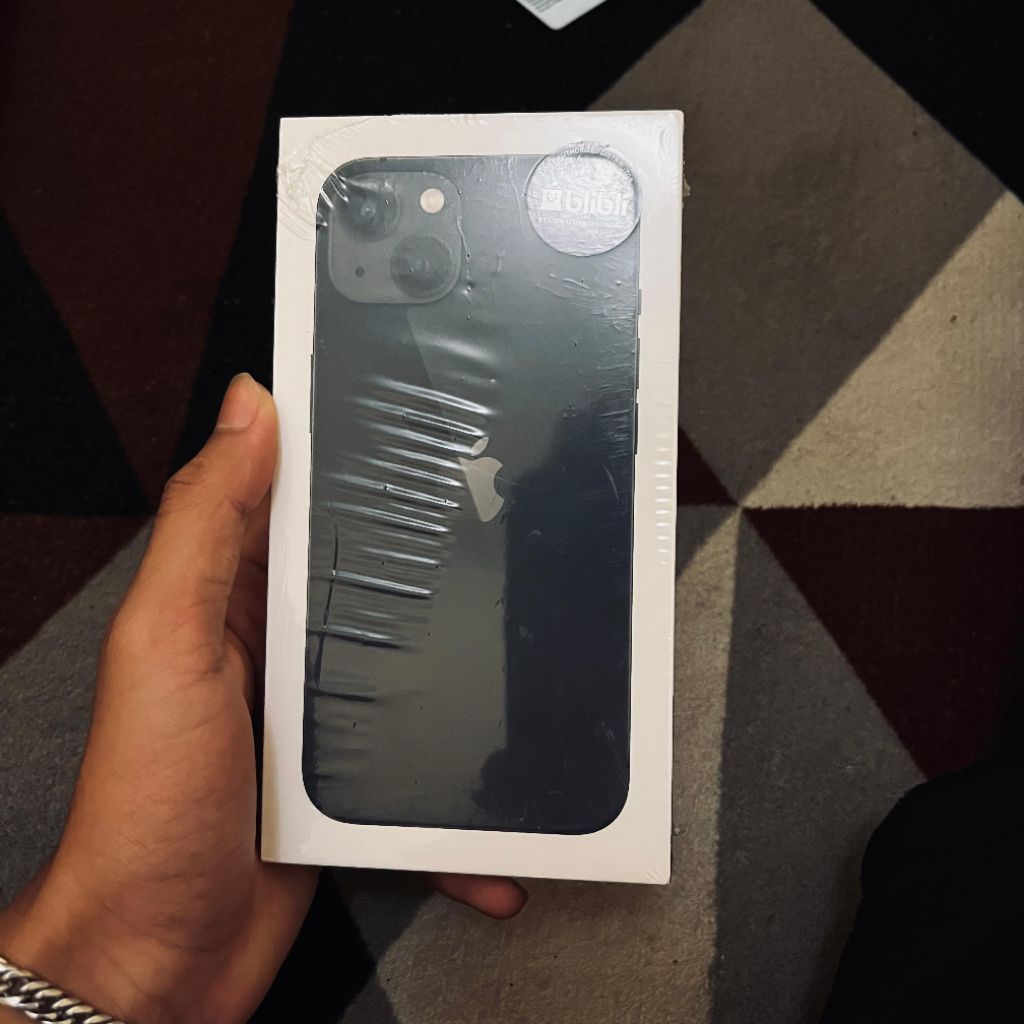 IPHONE 13 HITAM GARANSI RESMI