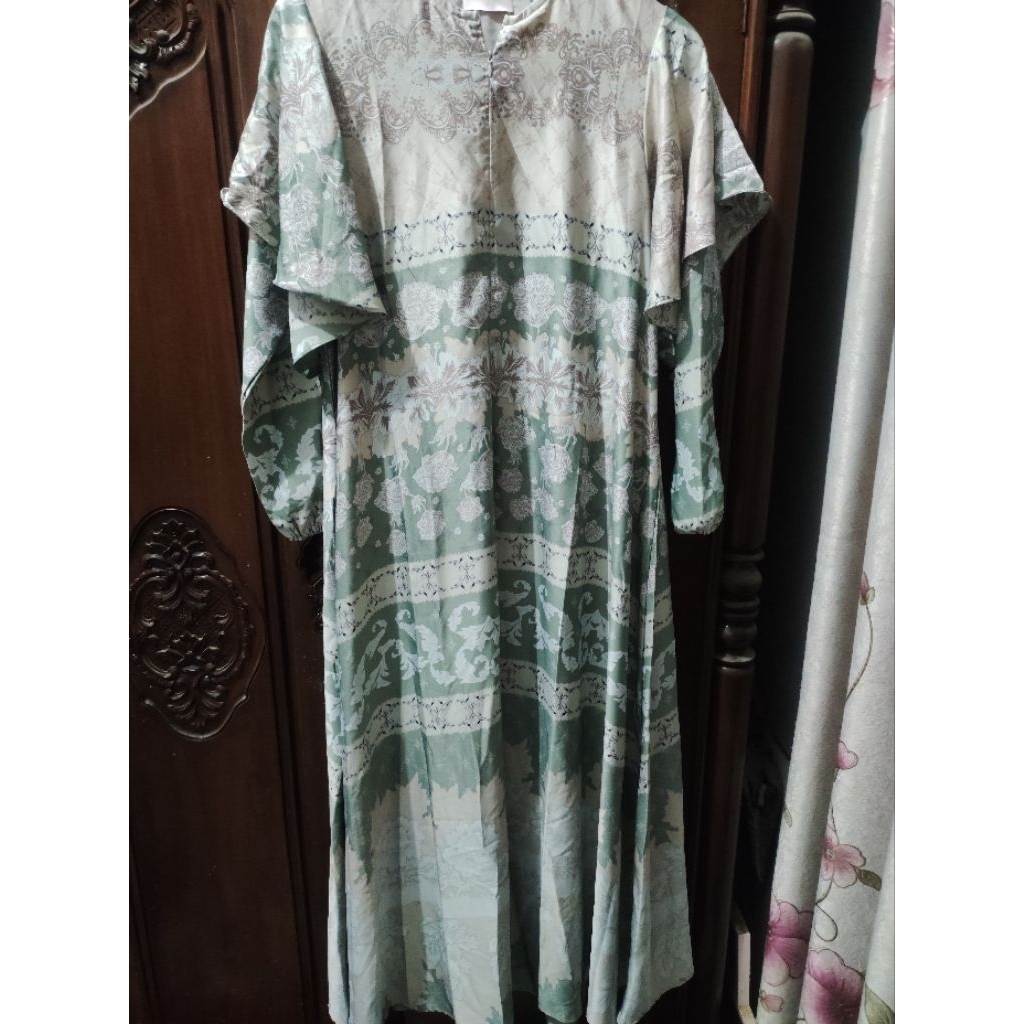 preloved Greisy dress vvgc