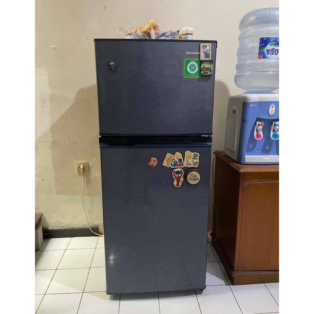 kulkas sharp 2 pintu preloved second
