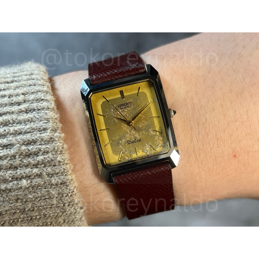 JAM TANGAN VINTAGE 1980’s SEIKO DOLCE 7731-5150 RECTANGULAR TANK TUNGSTEN G0LD CHAMPANGE DIAL WITH B