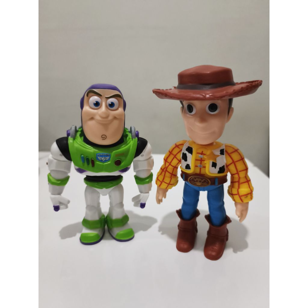 Figure Toy Story Woody and Buzz Lightyear