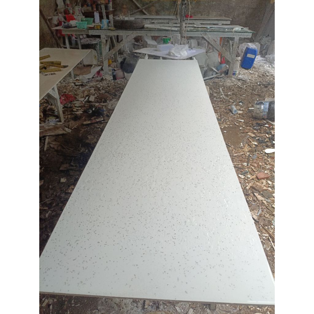 Inv solid surface